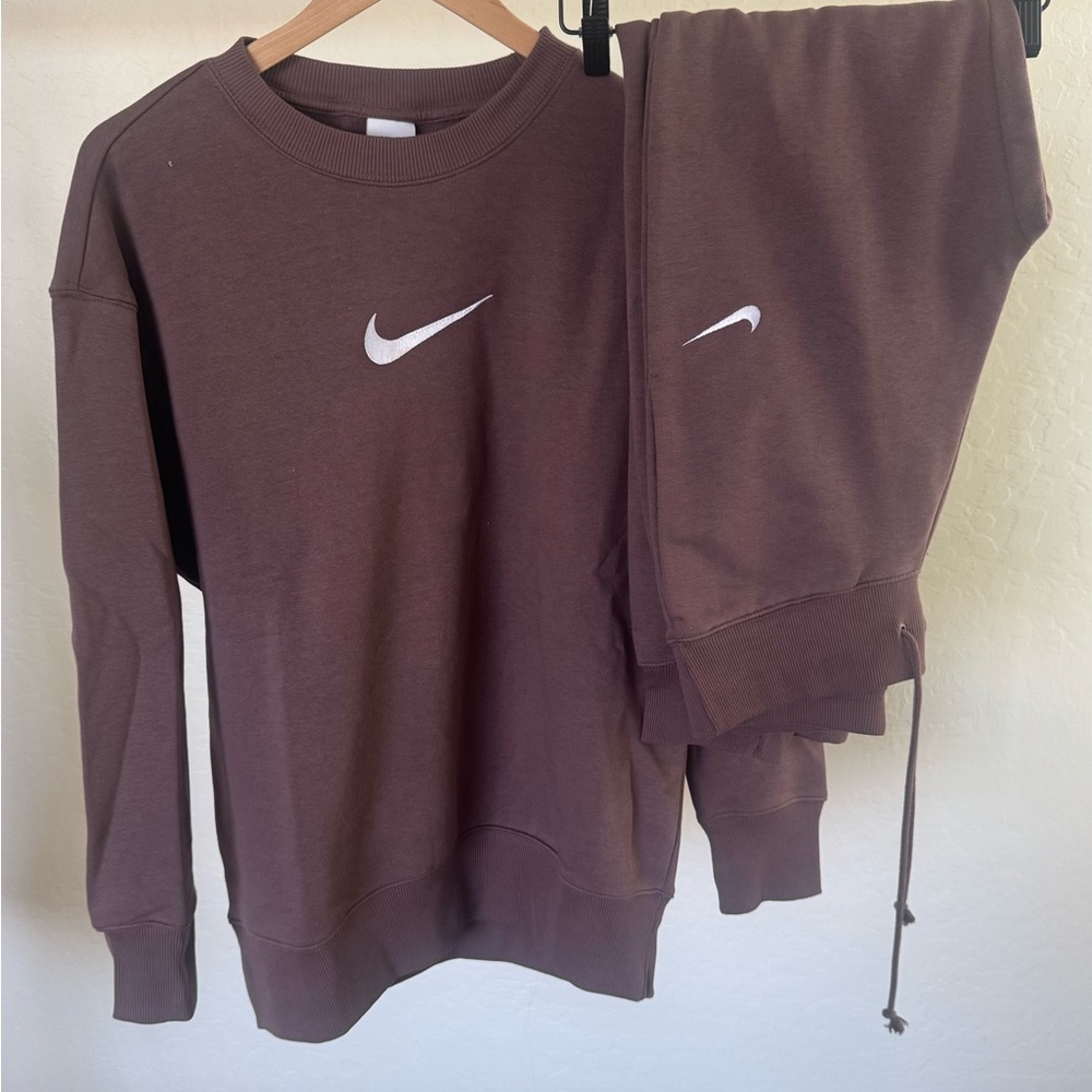 Nike Brown Sweatshirt & Hoodie Set